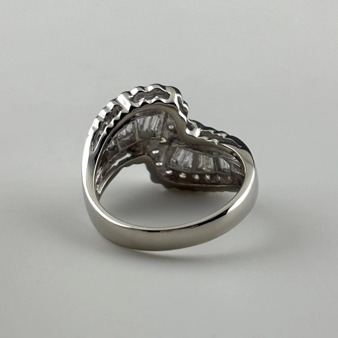 MELEE DIAMOND DESIGN RING - 3