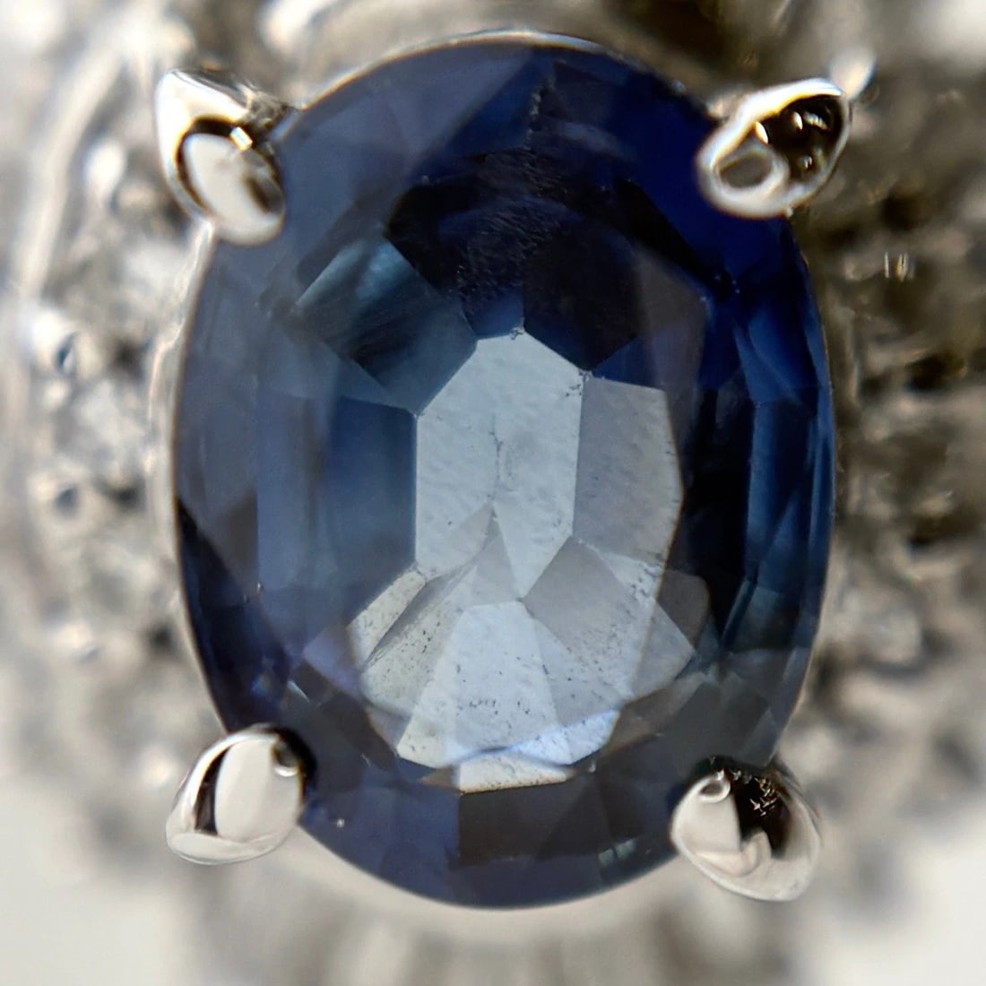 SAPPHIRE DESIGN PLATINUM RING - 2