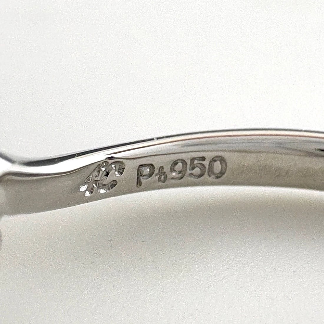 4? DIAMOND RING PLATINUM - 5