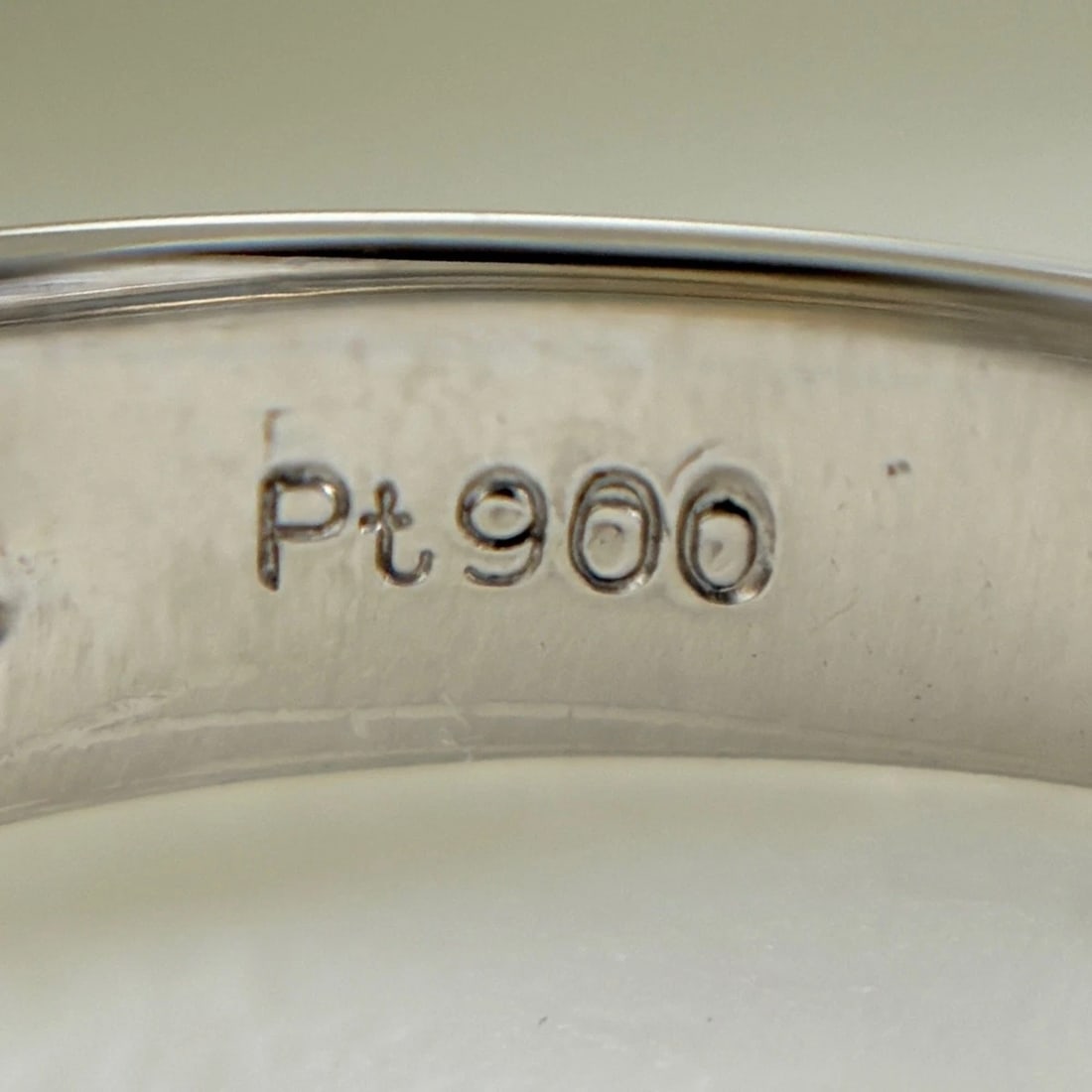 MELEE DIAMOND DESIGN RING - 4