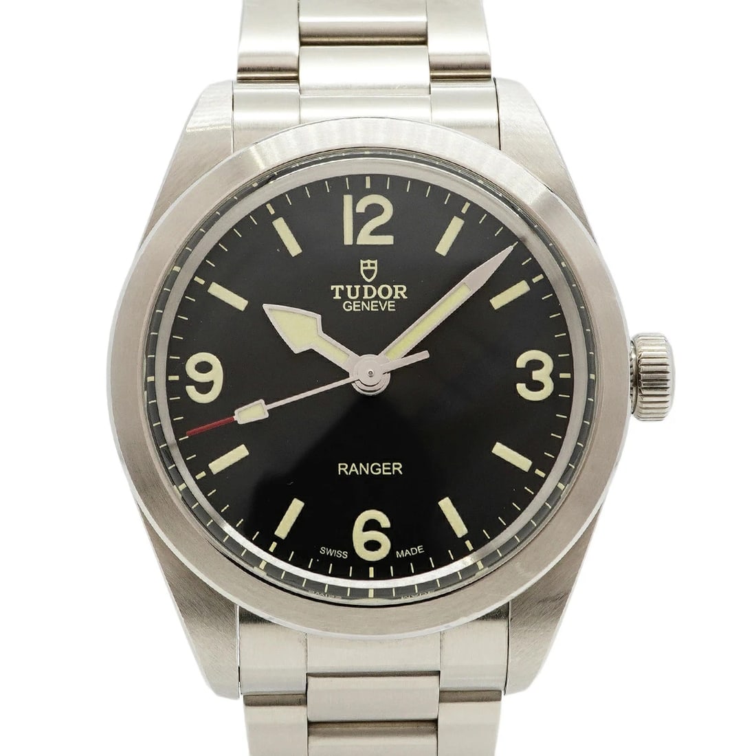 TUDOR WATCH RANGER AUTOMATIC WINDING BLACK DIAL WATCH: Tudor Watch Ranger Automatic Winding Black Dial Watch Brand: TUDOR Type/Style: Wristwatch Material: SS Color: BLACK DIAL Size: Case size: 39mm Wrist size: Approx. 17cm Accessories: None Accessories