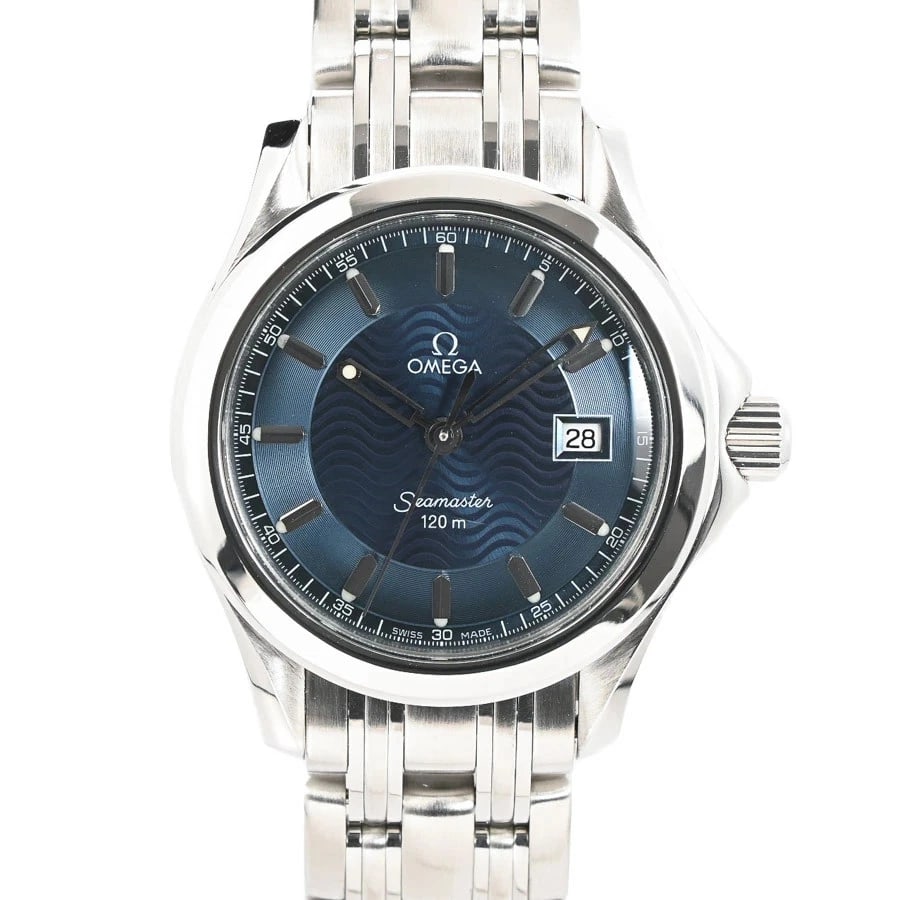 OMEGA WATCH SEAMASTER QUARTZ MOVEMENT DATE WATCH: Omega Watch Seamaster Quartz Movement Date Watch Brand: OMEGA Type/Style: Wristwatch Material: SS Color: BLUE Size: Case size: 27mm Wrist size: Approx. 16cm Accessories: None Accessories Notice: When