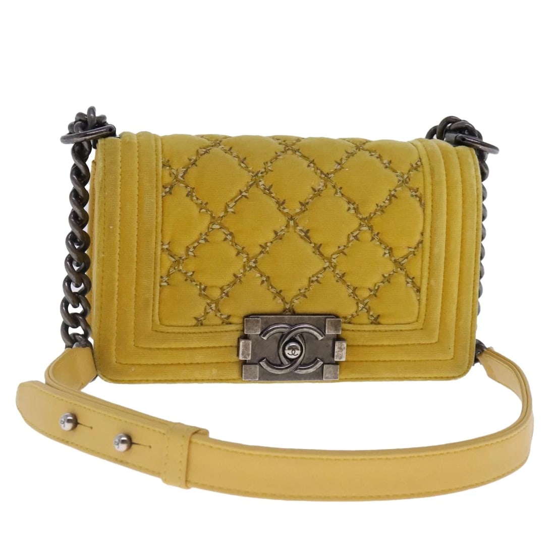 CHANEL MATELASSE 20 CHAIN BOY CHANEL SHOULDER BAG: CHANEL Matelasse 20 Chain Boy Chanel Shoulder Bag Brand: CHANEL Type/Style: Shoulder Bag Material: Velor Color: Yellow Size: W7.9 x H5.1 x D2.4inch Accessories: None Accessories Notice: Wh