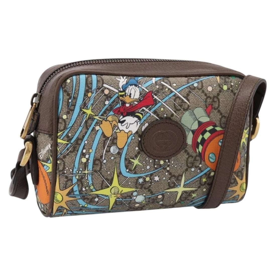 GUCCI GG SUPREME DISNEY DONALD SHOULDER BAG: GUCCI GG Supreme Disney Donald Shoulder Bag Brand: GUCCI Type/Style: Shoulder Bag Material: PVC Leather Color: Beige/Gold Tone Size: W7.1 x H3.9 x D2.0inch Accessories: None Accessories No