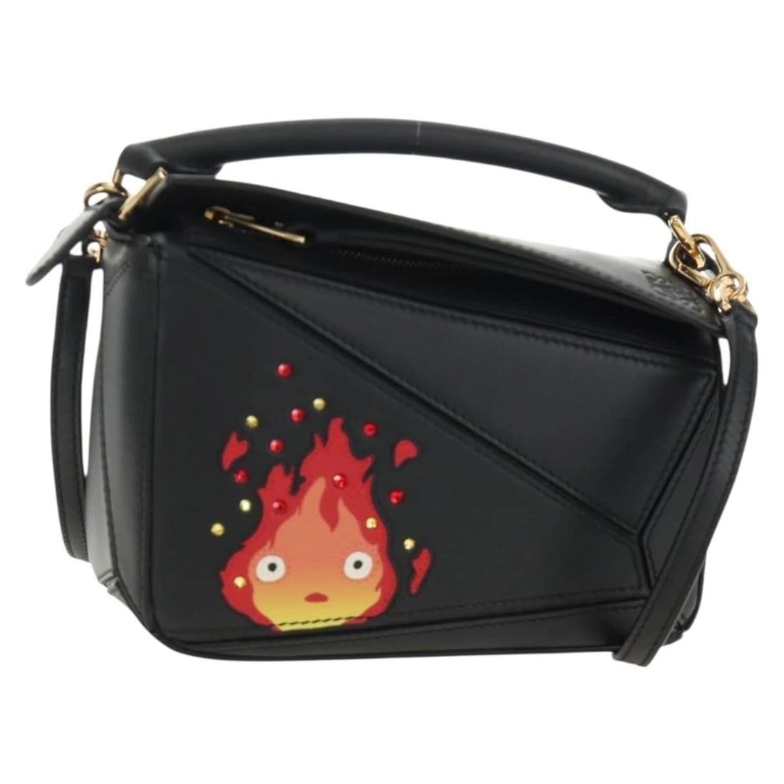 LOEWE ? STUDIO GHIBLI HOWL'S CALCIFER PUZZLE MINI BAG 2WAY BLACK: LOEWE ? Studio Ghibli Howl's Calcifer Puzzle Mini Bag 2way Black Brand: LOEWE Type/Style: Hand Bag Material: leather Color: Black/Gold Size: W6.7 x H3.9 x D2.8inch Accessories: None Access