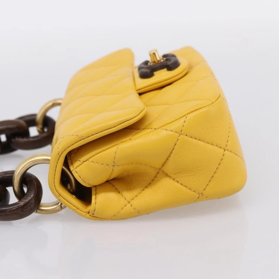 CHANEL MINI MATELASSE 17 CHAIN BAG LAMB SKIN YELLOW GOLD: CHANEL Mini Matelasse 17 Chain Bag Lamb Skin Yellow Gold Brand: CHANEL Type/Style: Shoulder Bag Material: Lamb Skin Color: Yellow/Gold Size: W6.7 x H4.7 x D2.4inch Accessories: None Access