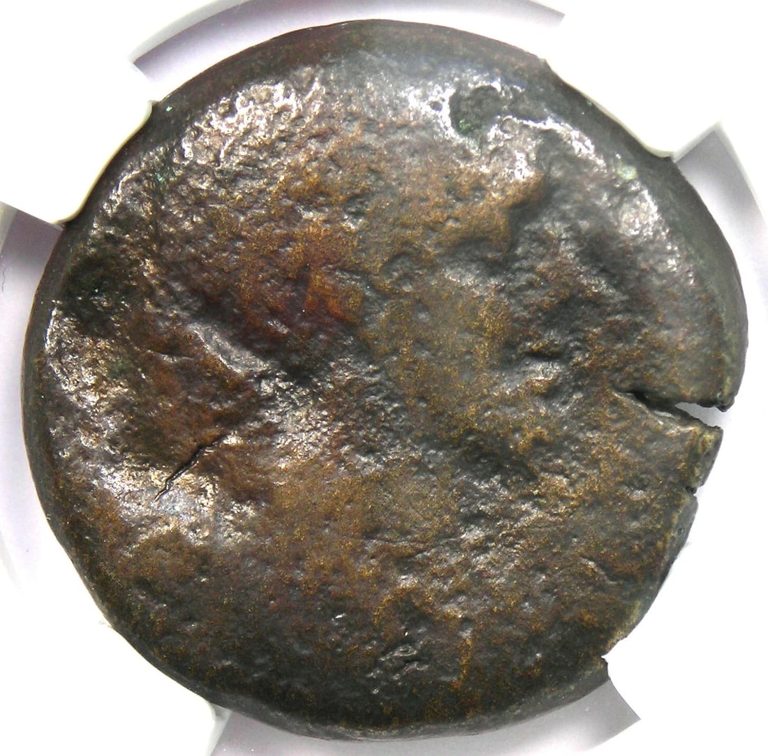 CLEOPATRA VII 80 DRACHMAE DIOBOL COIN: Cleopatra VII 80 Drachmae Diobol Coin Year: 51 BC Denomination: Diobol Country of Origin: Egypt Accessories: None Accessories Notice: When purchasing pre-owned goods, please refer to the photos of the