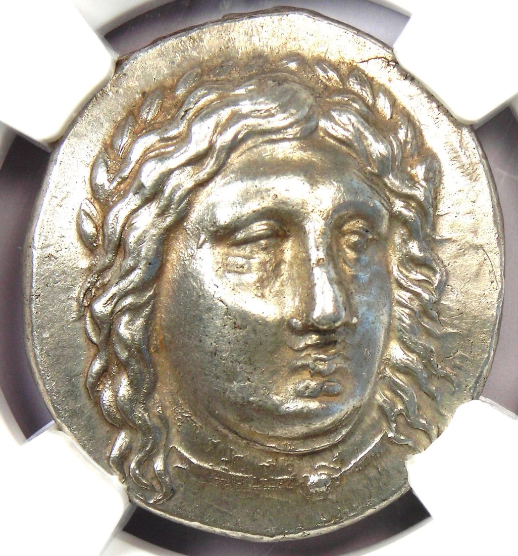 HIDRIEUS CARIA AR TETRADRACHM SILVER APOLLO COIN: Hidrieus Caria AR Tetradrachm Silver Apollo Coin Year : 351 BC Denomination : Tetradrachm Country of Origin : Greece Accessories: None Accessories Notice: When purchasing pre-owned goods, please refer