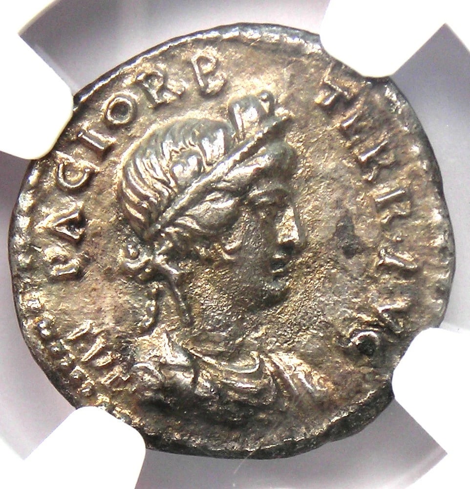 VESPASIAN AR DENARIUS SILVER FEMALE BUST COIN: Vespasian AR Denarius Silver Female Bust Coin Year : 79 AD Denomination : Denarius Country of Origin : Italy Accessories: None Accessories Notice: When purchasing pre-owned goods, please refer to the 