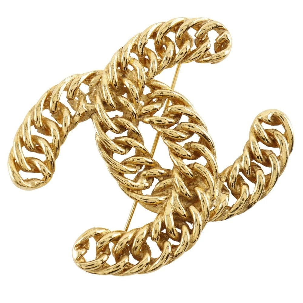 CHANEL COCO MARK BROOCH CHAIN PLATED GOLD: CHANEL COCO Mark Brooch Chain Plated Gold Brand: CHANEL Type/Style: Brooch Material: Plated Gold, Color: Gold Size: Size(CM) 55mm x 67mm Accessories: None Accessories Notice: When purchasing