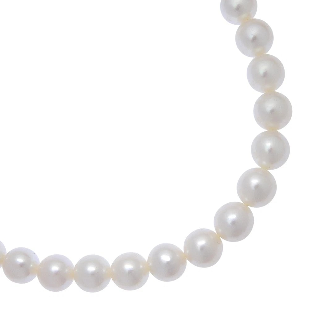 PEARL NECKLACE PEARL/SILVER: Pearl Necklace Pearl/Silver Brand: no brand Type/Style: Necklace Material: Pearl/Silver, Color: Silver Size: Size(CM) Neck around?40cm Accessories: None Accessories Notice: When purchasing pre-owned