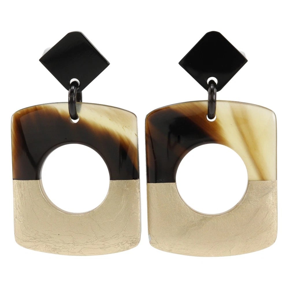 HERMES DALVA PIERCING: HERMES Dalva Piercing Brand: HERMES Type/Style: Piercing Material: Buffalo horn, Color: None Size: Size(CM) 65mm x 38mm Post width?0.9mm Accessories: None Accessories Notice: When purchasing
