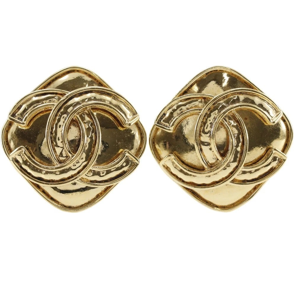 CHANEL COCO MARK EARRING PLATED GOLD: CHANEL COCO Mark Earring Plated Gold Brand: CHANEL Type/Style: Earring Material: Plated Gold, Color: Gold Size: Size(CM) 32mm x 32mm Accessories: None Accessories Notice: When purchasing p