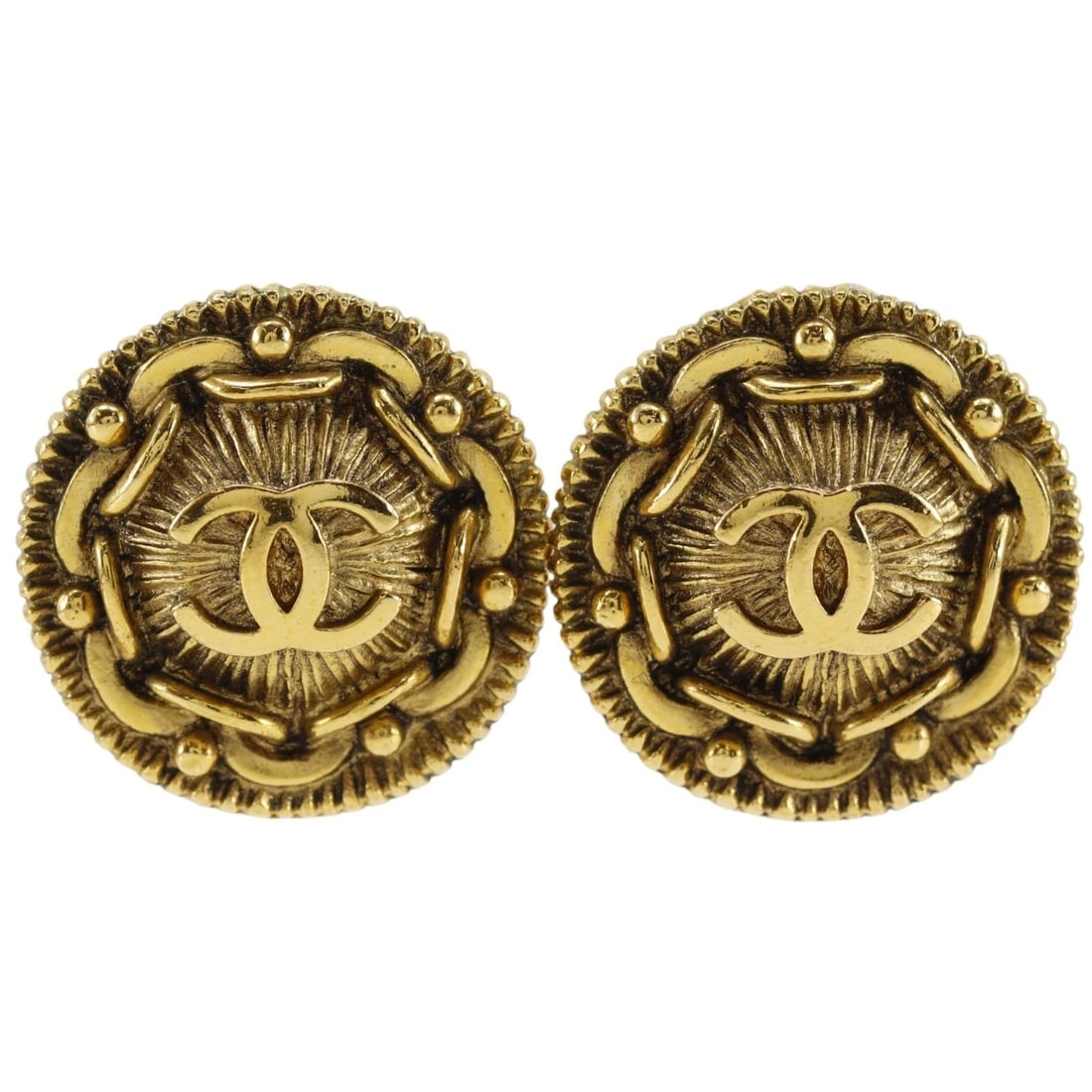 CHANEL COCO MARK EARRING: CHANEL COCO Mark Earring Brand: CHANEL Type/Style: Earring Material: Plated Gold, Color: Gold Size: Size(CM) 23mm x 23mm Accessories: None Accessories Notice: When purchasing pre-owned goo