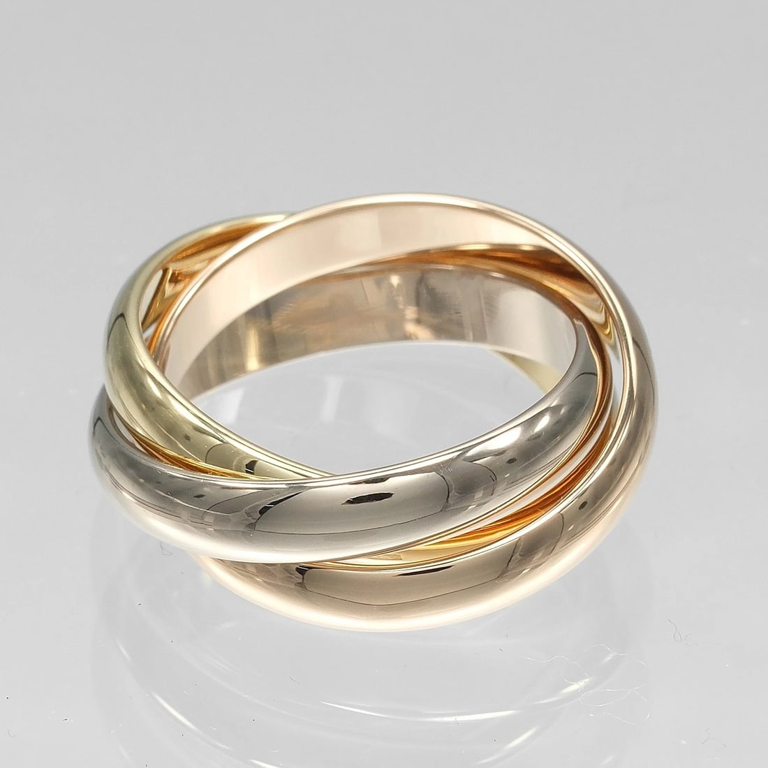 CARTIER TRINITY RING BAND K18 GOLD: CARTIER Trinity Ring band K18 Gold Brand: CARTIER Type/Style: Ring Material: K18 Gold (YGxPGxWG), Color: YGxPGxWG Size: 4.5(US Size) Accessories: None Accessories Notice: When purchasing pre-owned