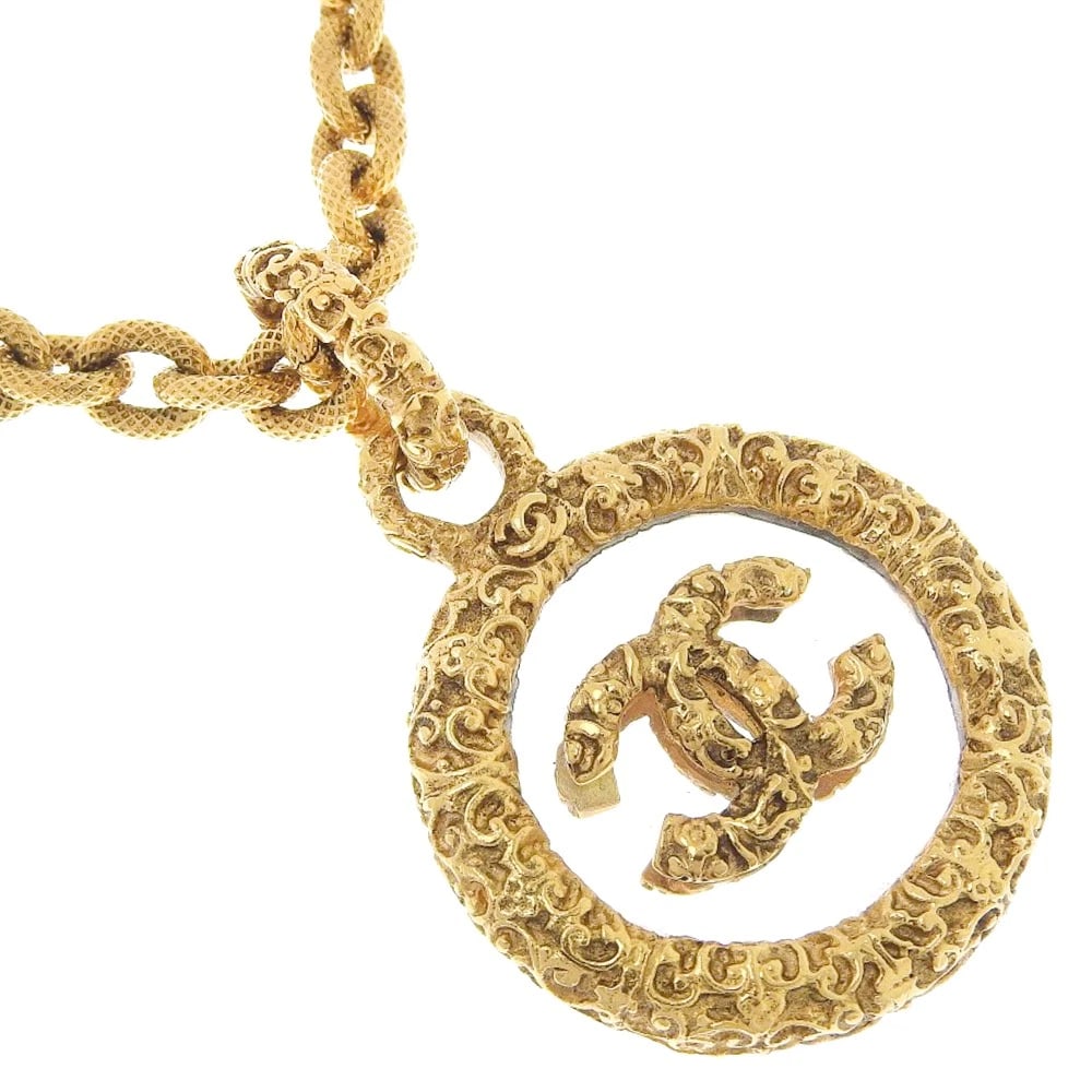 CHANEL COCO MARK NECKLACE: CHANEL COCO Mark Necklace Brand: CHANEL Type/Style: Necklace Material: Plated Gold, Color: Gold Size: Size(CM) Neck around?82.0cm Top?W45mm x H70mm Accessories: None Accessories Notice: When