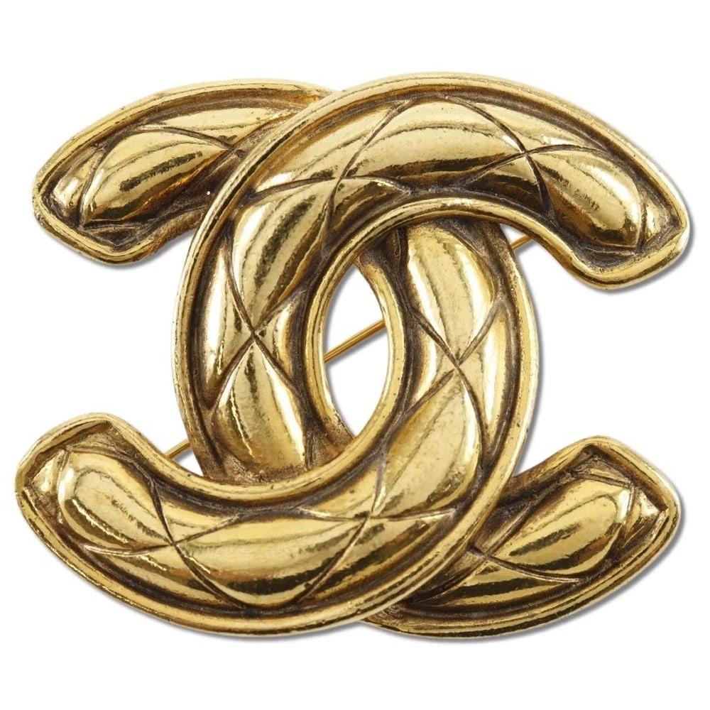 CHANEL COCO MARK BROOCH MATELASSE: CHANEL COCO Mark Brooch Matelasse Brand: CHANEL Type/Style: Brooch Material: Plated Gold, Color: Gold Size: Size(CM) 48mm x 57mm Accessories: None Accessories Notice: When purchasing pre-owned goods,