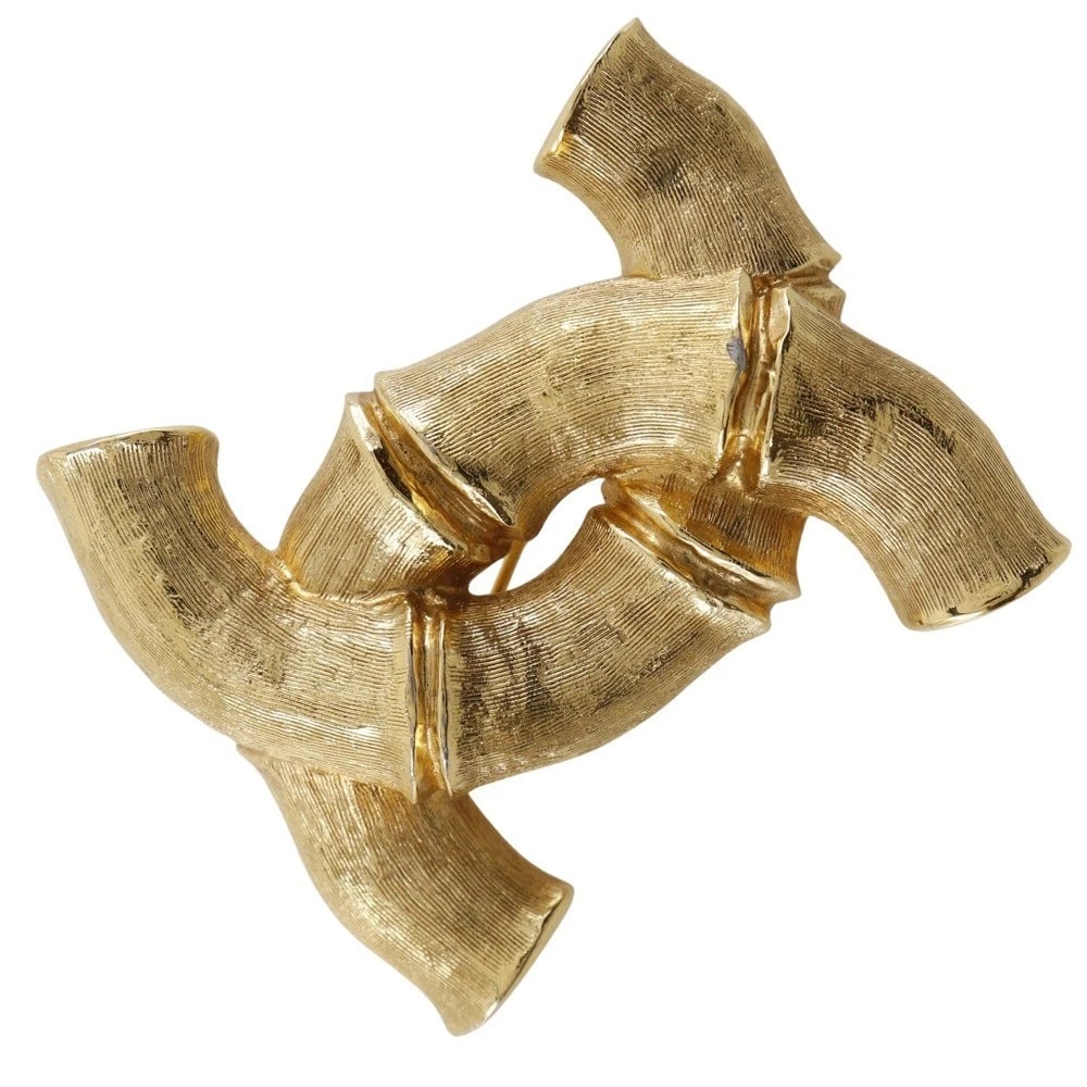CHANEL BAMBOO COCO MARK BROOCH: CHANEL Bamboo COCO Mark Brooch Brand: CHANEL Type/Style: Brooch Material: Plated Gold, Color: Gold Size: Size(CM) 48mm x 42mm Accessories: None Accessories Notice: When purchasing pre-owned goods,