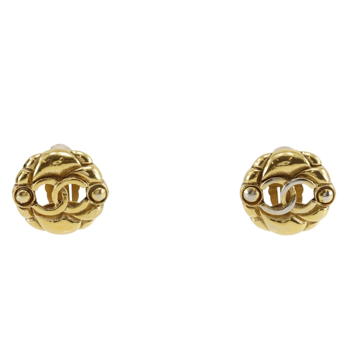 CHANEL COCO MARK EARRING PLATED GOLD: CHANEL COCO Mark Earring Plated Gold Brand: CHANEL Type/Style: Earring Material: Plated Gold, Color: Gold Size: Size(CM) 22mm x 24mm Accessories: None Accessories Notice: When purchasing p