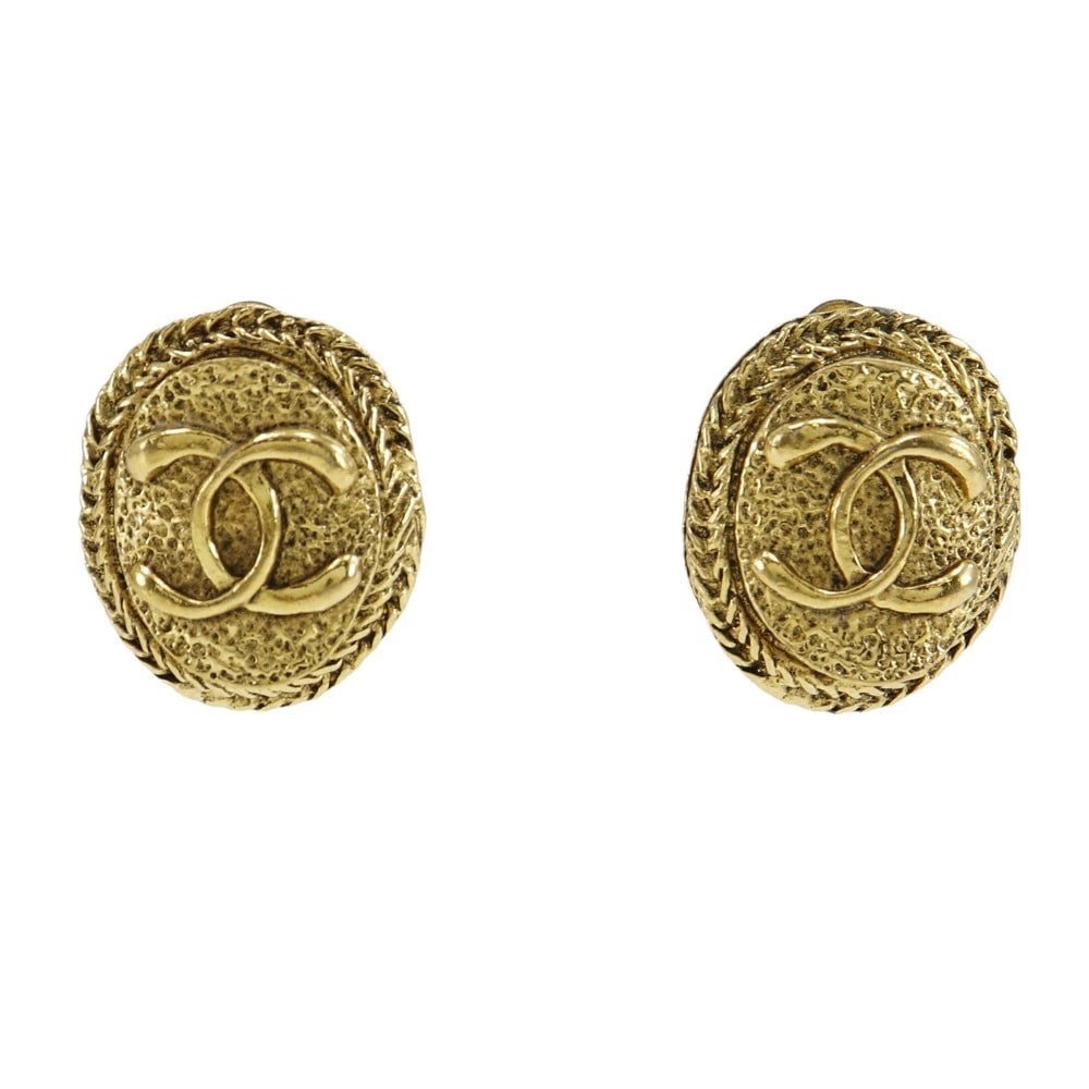 CHANEL EARRING COCO MARK PLATED GOLD: CHANEL Earring COCO Mark Plated Gold Brand: CHANEL Type/Style: Earring Material: Plated Gold, Color: Gold Size: Size(CM) 25mm x 21mm Accessories: None Accessories Notice: When purchasing pre-owned