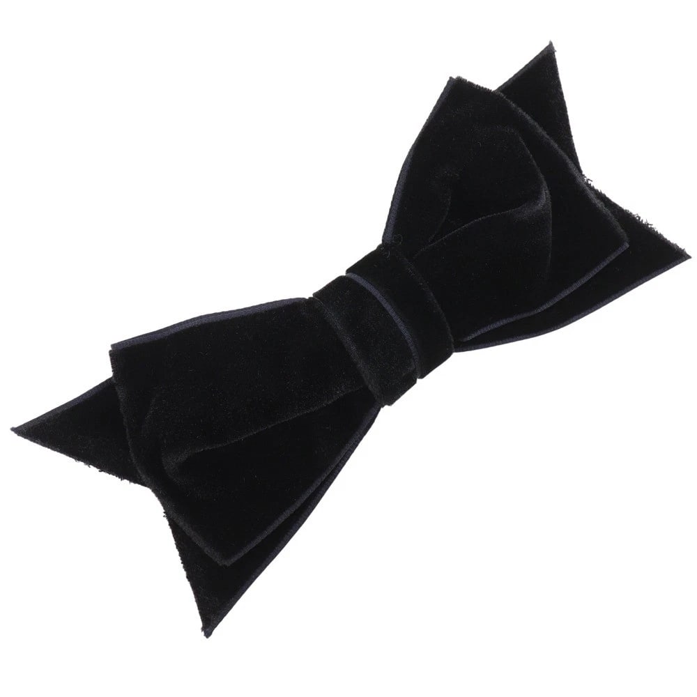CHANEL RIBBON BROOCH BLACK VELOR RIBBON: CHANEL ribbon Brooch black Velor ribbon Brand: CHANEL Type/Style: Brooch Material: Velor, Color: black Size: Size(CM) 85mm x 195mm Accessories: None Accessories Notice: When purchasing pre-owned