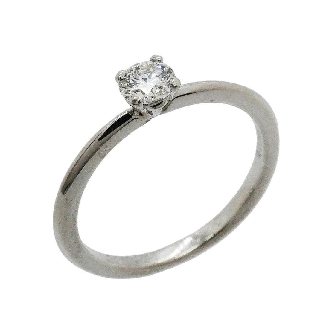 TIFFANY & CO. TRUE RING, DIAMOND, PT950 PLATINUM: Tiffany & Co. True Ring, Diamond, Pt950 Platinum Brand: Tiffany Type/Style: Band ring Material: Platinum 950, Main Stone Natural Color: None Size: US 3.5 Accessories: None Accessories Notice: When