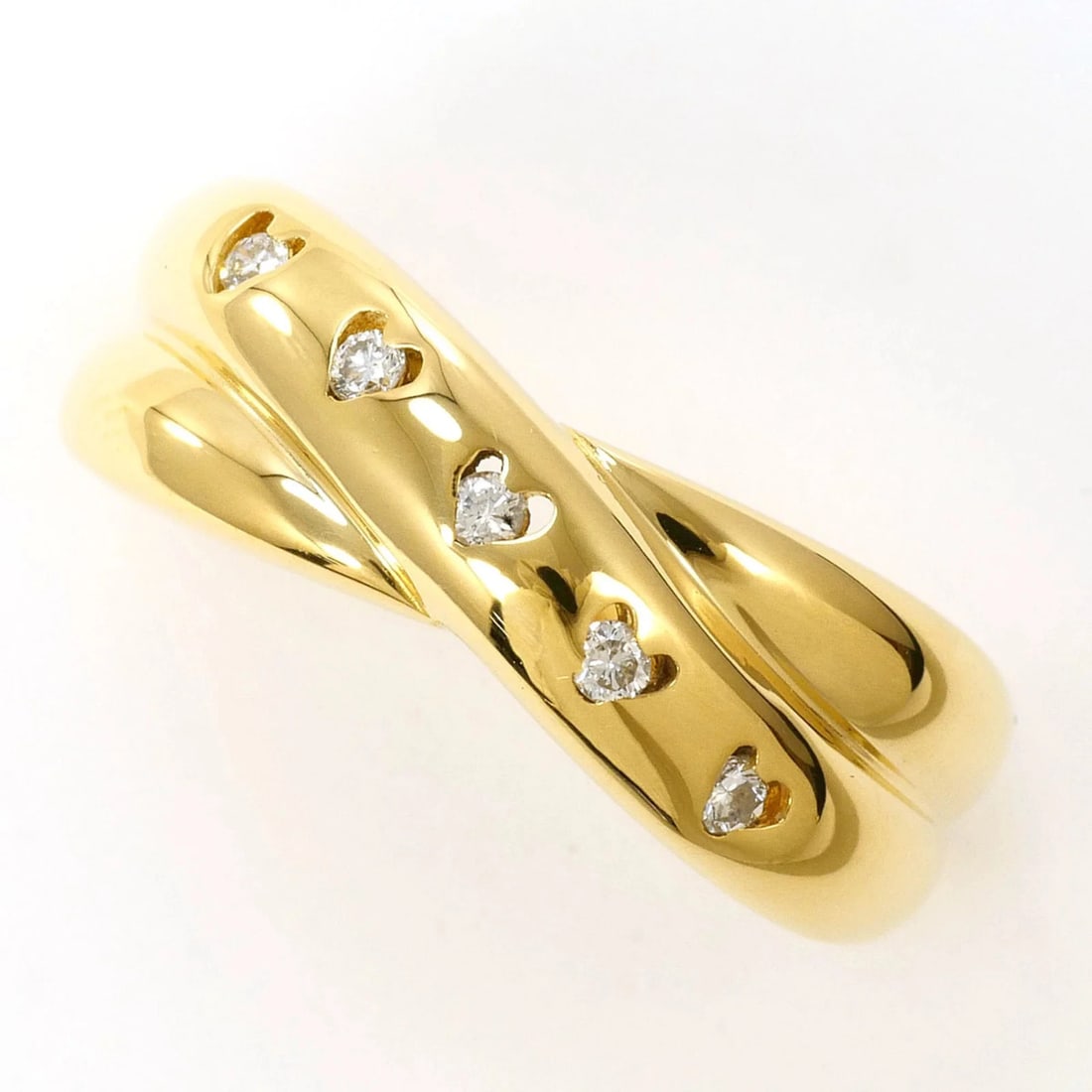 18K (18-KARAT) YELLOW GOLD RING WITH DIAMOND: 18K (18-karat) Yellow Gold Ring with Diamond Brand: Unbranded Type/Style: Band ring Material: Yellow gold (18K), Main Stone Natural Color: Yellow gold Size: US 5.5 Accessories: None Access