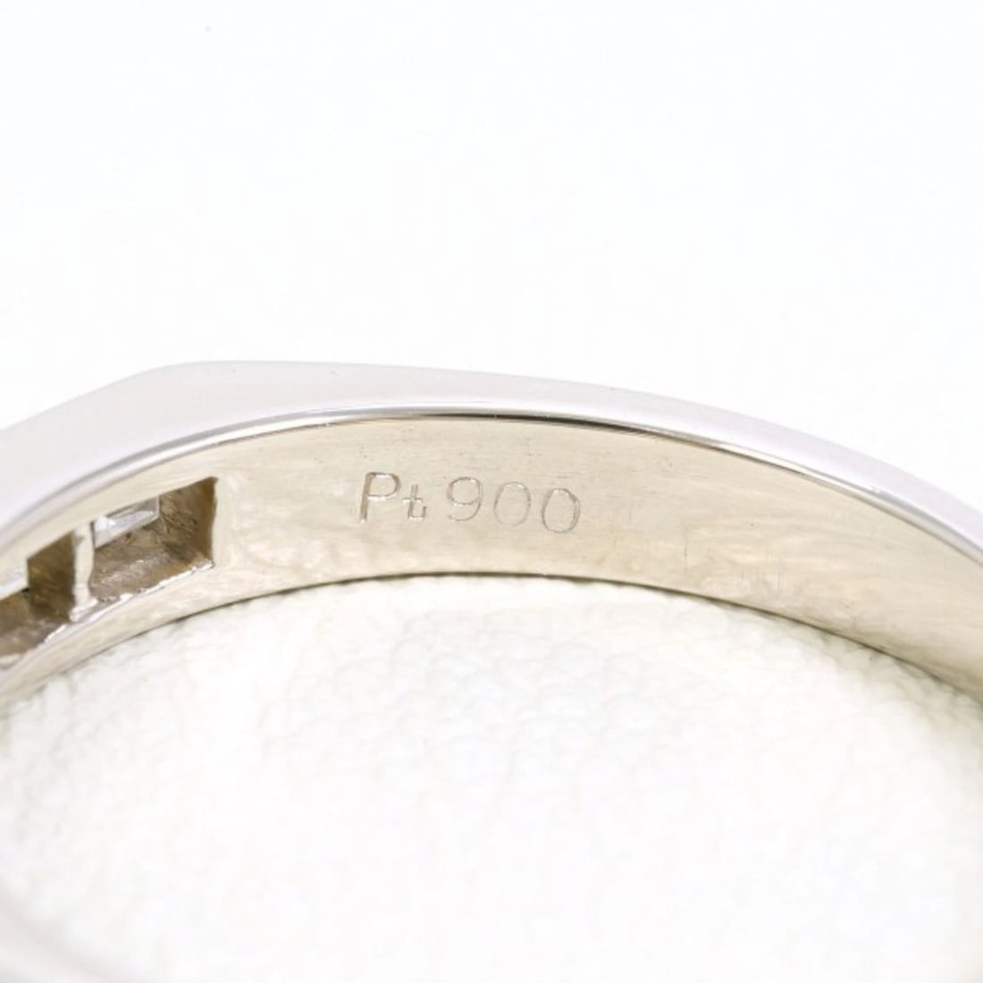 PT900 PLATINUM RING, DIAMOND - 4