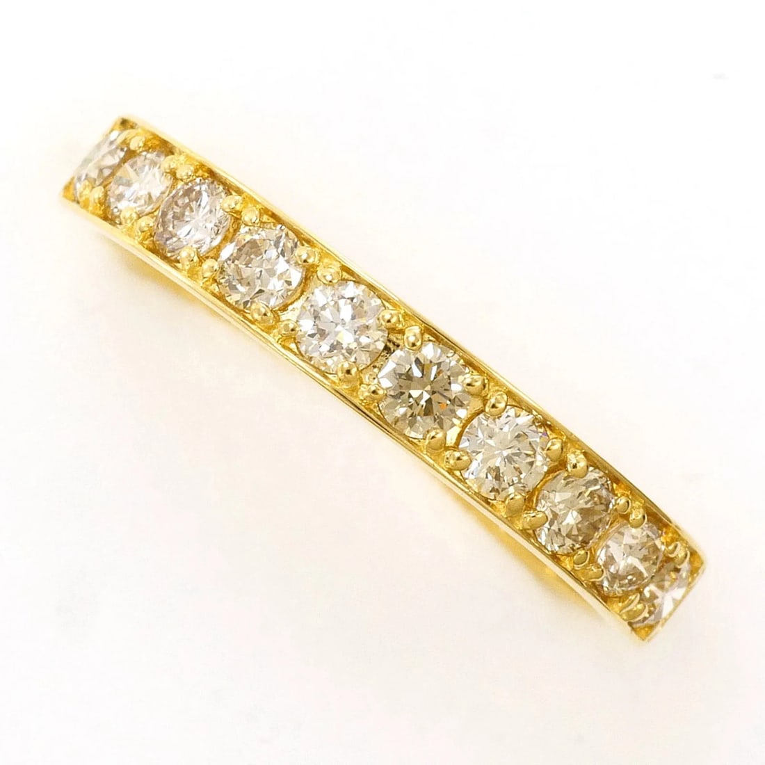 18K (18-KARAT) YELLOW GOLD RING WITH DIAMOND: 18K (18-karat) Yellow Gold Ring with Diamond Brand: Unbranded Type/Style: Band ring Material: Yellow gold (18K), Main Stone Natural Color: Yellow gold Size: US 5 Accessories: None Accessor
