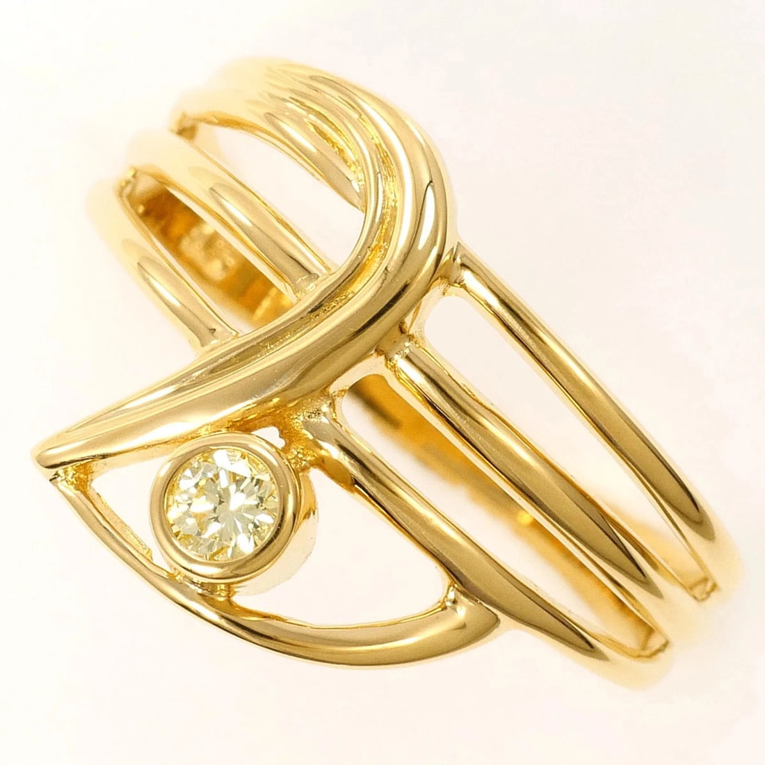 18K (18-KARAT) YELLOW GOLD RING WITH DIAMOND: 18K (18-karat) Yellow Gold Ring with Diamond Brand: Unbranded Type/Style: Band ring Material: Yellow gold (18K), Main Stone Natural Color: Yellow gold Size: US 6.5 Accessories: None Access