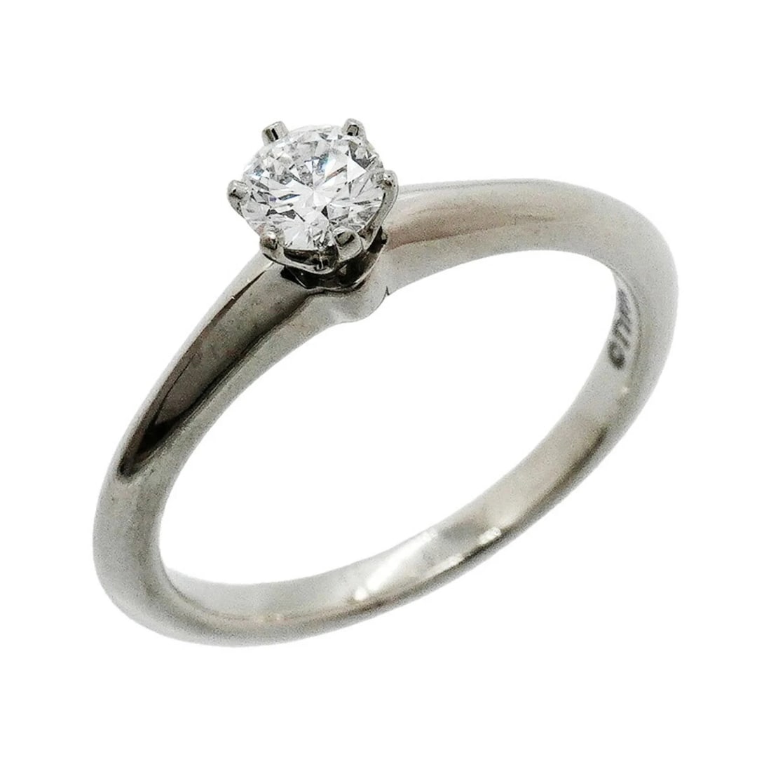 TIFFANY & CO. SOLITAIRE RING, DIAMOND PT950: Tiffany & Co. Solitaire Ring, Diamond Pt950 Brand: Tiffany Type/Style: Band ring Material: Platinum 950, Main Stone Natural Color: None Size: US 5 Accessories: None Accessories Notice: When