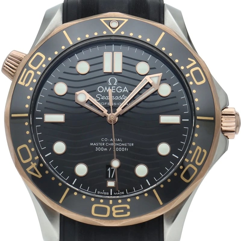 OMEGA SEAMASTER DIVER CO-AXIAL WATCH: OMEGA Seamaster Diver Co-Axial Watch Brand: OMEGA Type/Style: Wristwatch Material: Band Material rubber, Case Material Gold / steel Color: Dial Color black Size: Case Diameter(H):About 1.7 inch Case D