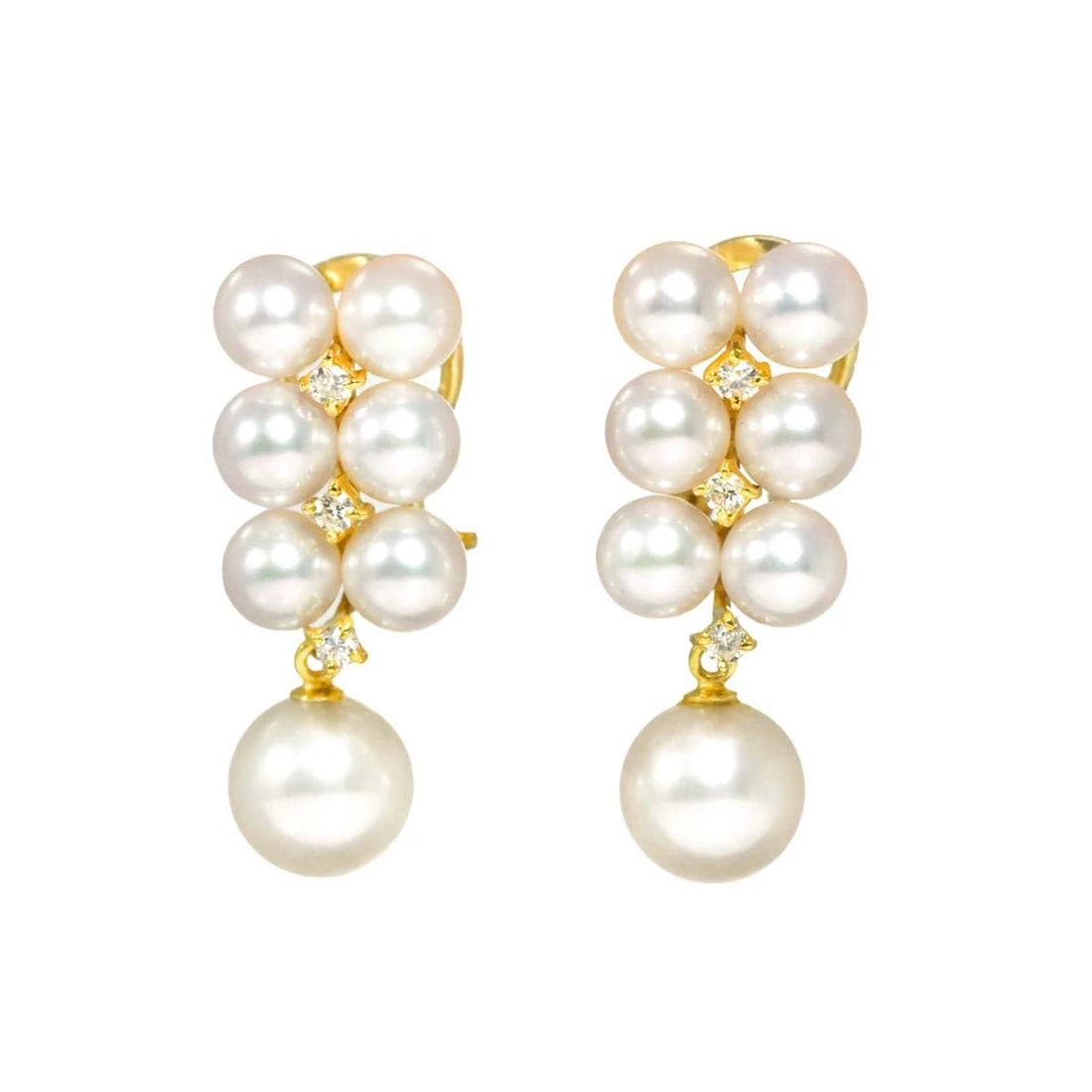 AKOYA PEARL DIAMOND EARRINGS CLIP ON 18K YG 750: Akoya Pearl Diamond Earrings Clip on 18K YG 750 Brand: Unbranded Type/Style: Earrings Material: 750 Yellow Gold, Main Stone Akoya Pearl Color: Gold Size: W 9.9x H 25.8mm Accessories: None Accessories