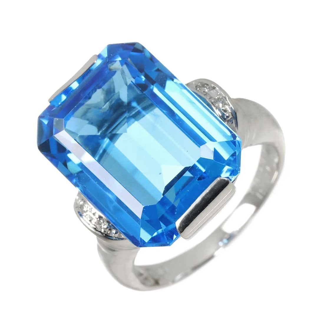 BLUE TOPAZ DIAMOND RING 18K WG 750 (1 of 5)