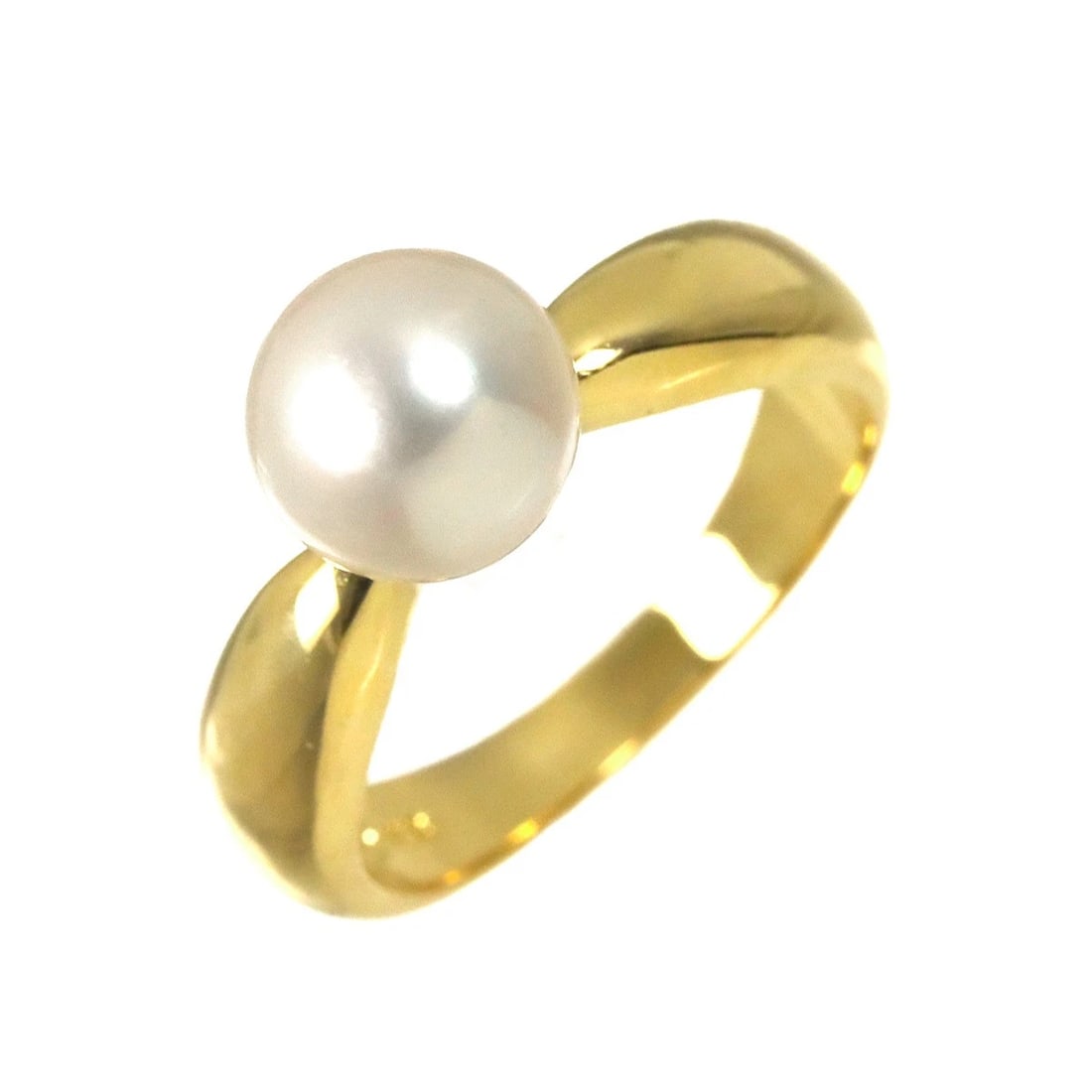 TASAKI AKOYA PEARL RING 18K YG: TASAKI Akoya Pearl Ring 18K YG Brand: TASAKI Type/Style: Ring Material: 750 Yellow Gold, Main Stone Pearl Color: Yellow Gold Size: 5.5-5.75(US) Accessories: None Accessories Notice: When purchasing