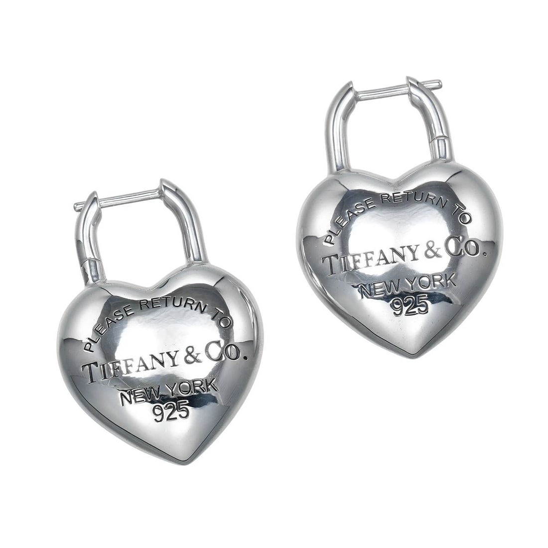 TIFFANY&CO. RETURN TO TIFFANY&CO. FULL HEART PIERCING: TIFFANY&Co. Return to TIFFANY&Co. Full Heart Piercing Brand: TIFFANY&Co. Type/Style: Piercing Material: Silver925, Color: Silver Size: Size(CM) 30mm x 22mm Accessories: None Accessories No