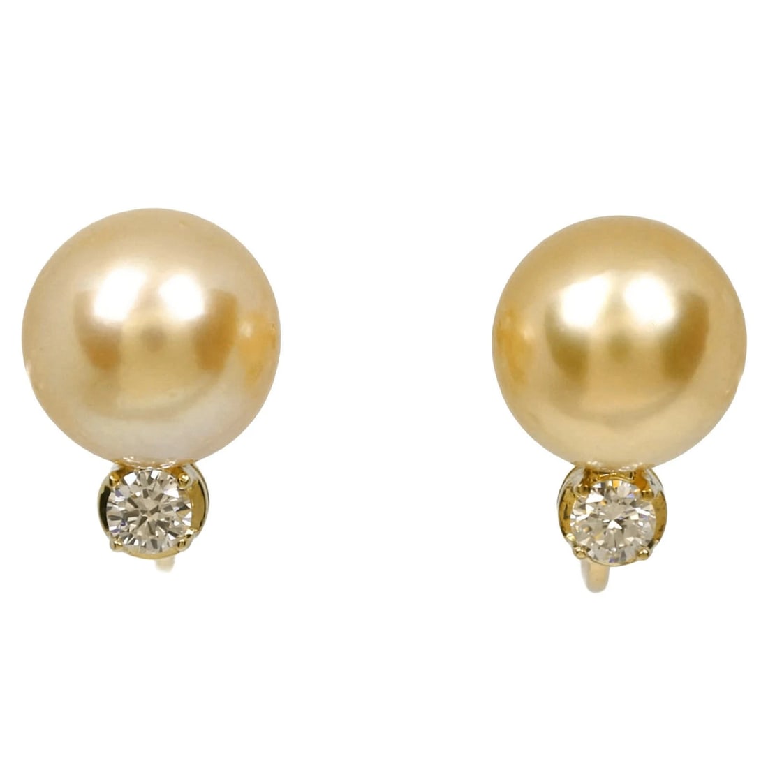 PEARL EARRING K18 YELLOW GOLD/GOLDEN PEARL: Pearl Earring K18 yellow gold/Golden pearl Brand: no brand Type/Style: Earring Material: K18 yellow gold, Color: YG Size: Size(CM) 15mm x 10mm Accessories: None Accessories Notice: When purchasing