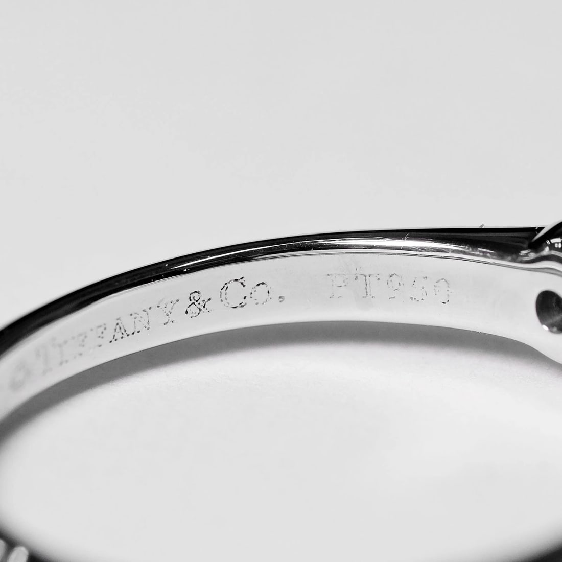 TIFFANY&CO. SOLITAIRE RING - 5