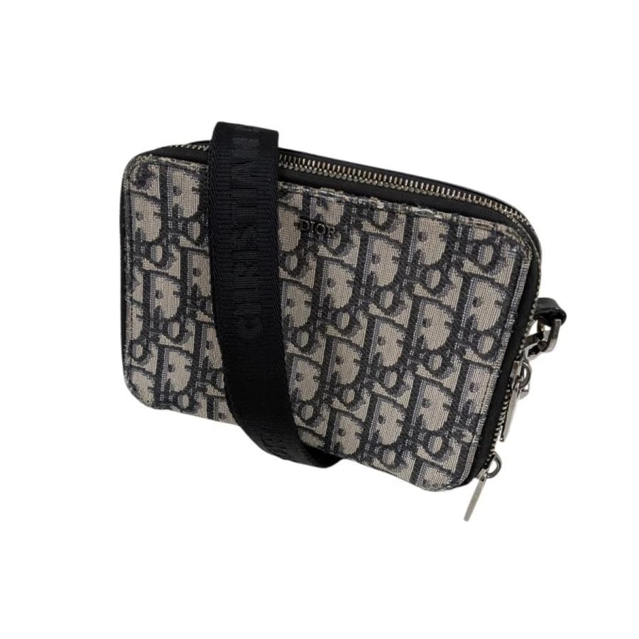 CHRISTIAN DIOR BAG: OBLIQUE JACQUARD MESSENGER BEIGE: CHRISTIAN DIOR Bag: Oblique Jacquard Messenger Beige Brand: Christian Dior Type/Style: Messenger Bag Material: Exterior Material Jacquard Color: Exterior Color Beige Size: (approx. W5.5 ? H7.1 ? D2.0