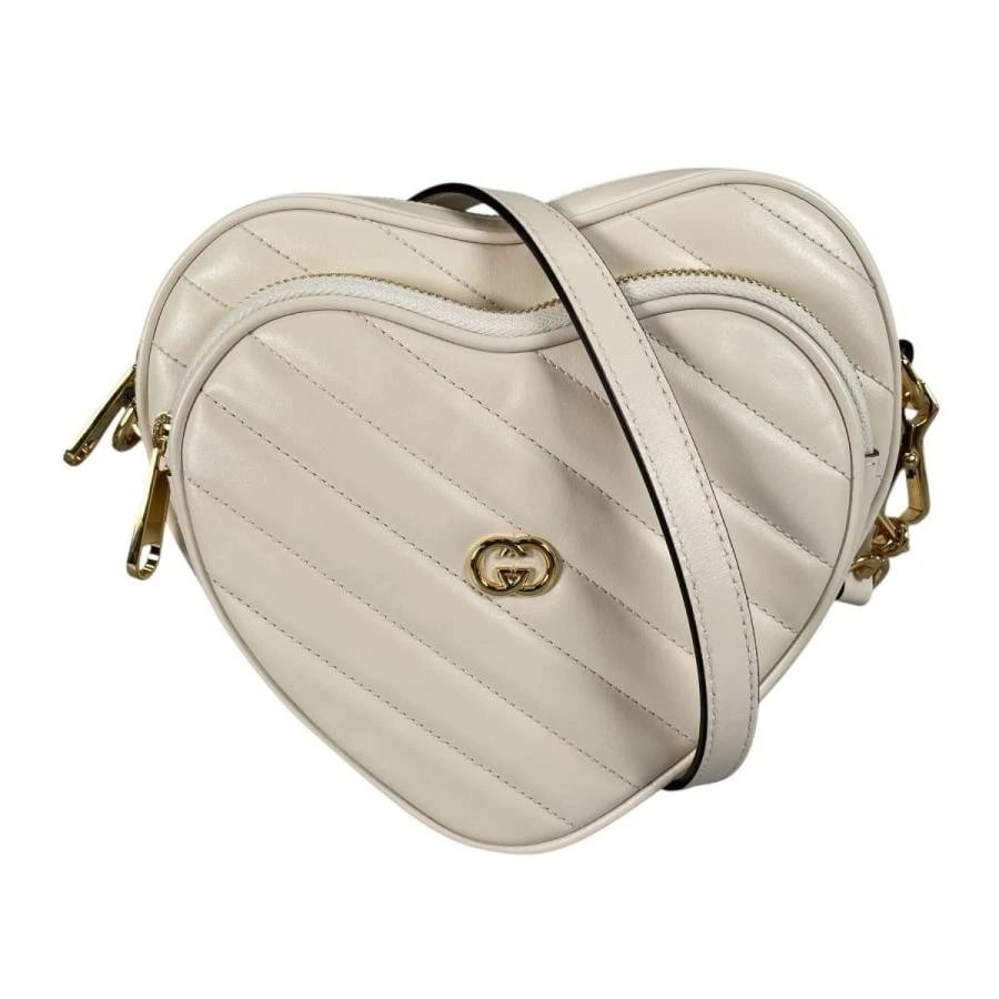 GUCCI BAG: INTERLOCKING G HEART CHAIN WHITE: GUCCI Bag: Interlocking G Heart Chain White Brand: GUCCI Type/Style: Shoulder Bag Material: Exterior Material Leather Color: Exterior Color White Size: (approx. W8.7 ? H7.5 ? D2.6 inch) Accessorie