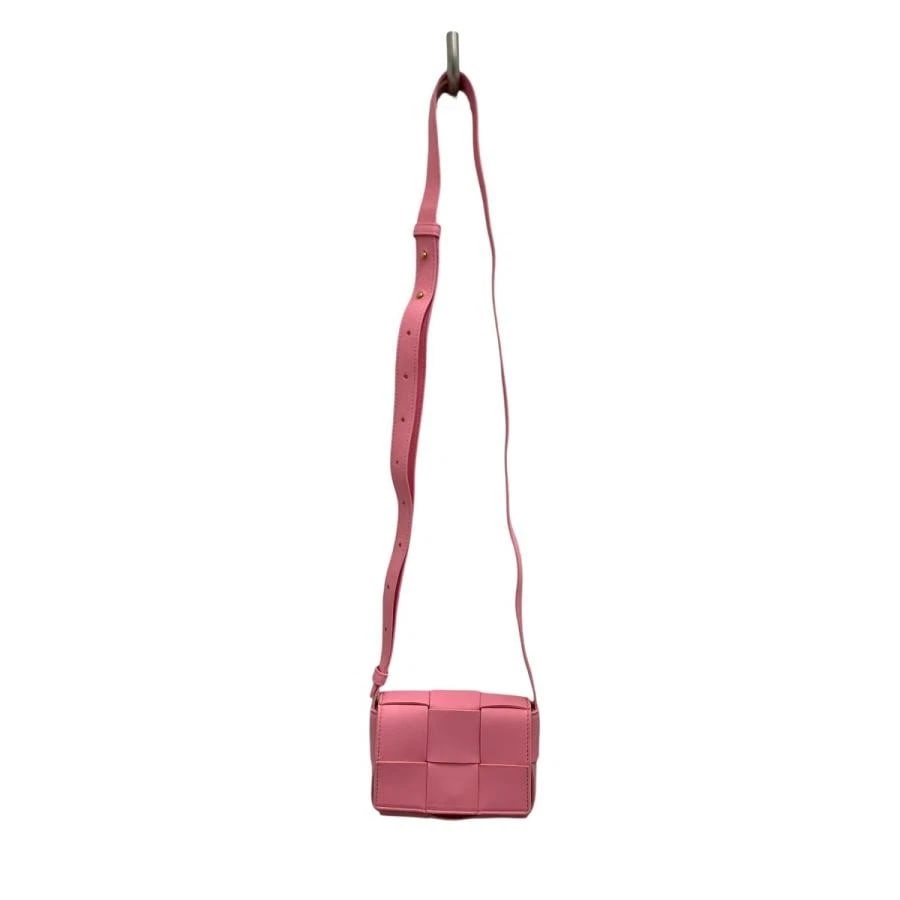 BOTTEGA VENETA BAG: CANDY CASSETTE PINK: BOTTEGA VENETA Bag: Candy Cassette Pink Brand: BOTTEGA VENETA Type/Style: Crossbody Material: Exterior Material Leather Color: Exterior Color Pink Size: (approx. W5.5 ? H3.9 ? D2.0 inch) Accessories: