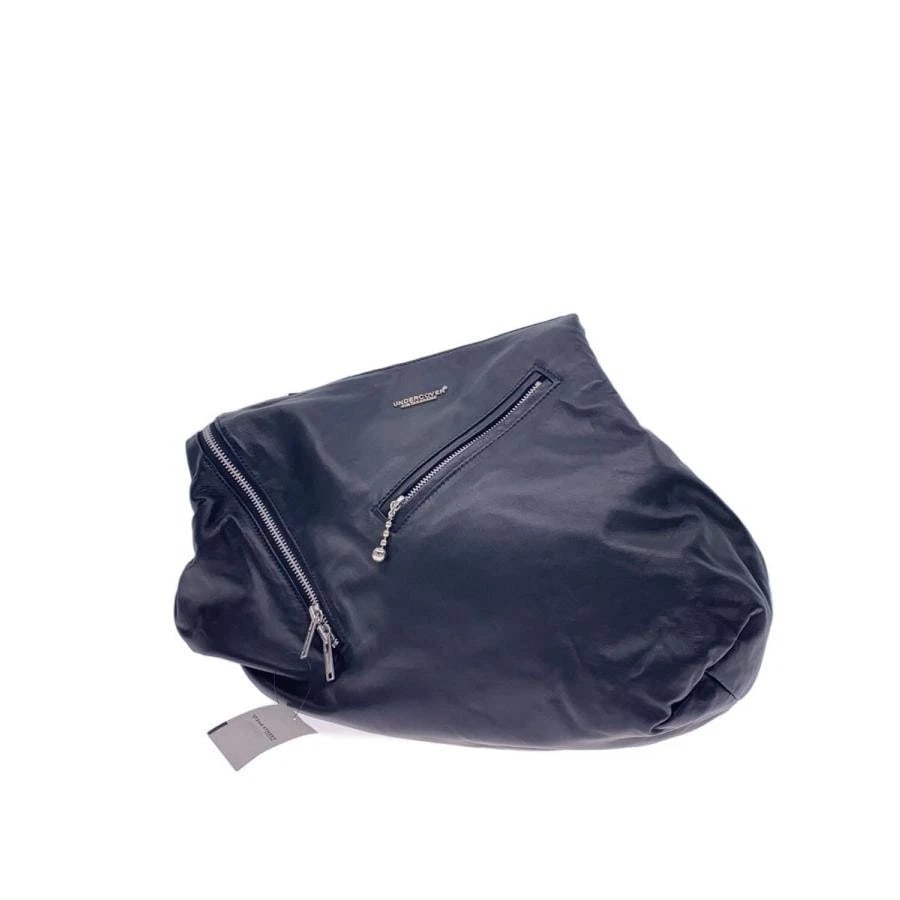 UNDERCOVER BAG: BLACK LEATHER: UNDERCOVER Bag: Black Leather Brand: UNDERCOVER Type/Style: Tote Material: Exterior Material Leather Color: Exterior Color Black Size: (approx. W17.3 ? H12.6 ? D5.5 inch) Accessories: None