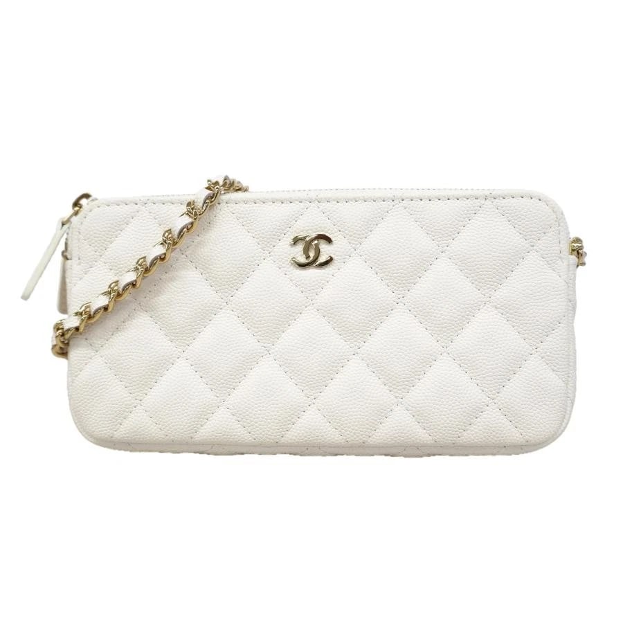 CHANEL SHOULDER BAG: MATELASSE CC LOGO GRAINED CALFSKIN WHITE: CHANEL Shoulder Bag: Matelasse CC Logo Grained calfskin White Brand: CHANEL Type/Style: Shoulder Bag Material: Exterior Material Leather Color: Exterior Color White Size: (approx. W7.1 ? H3.5 ?