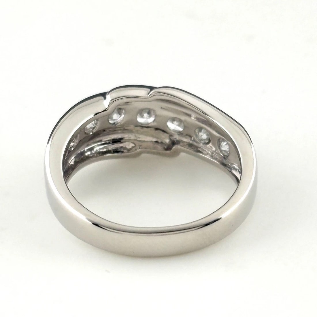MELEE DIAMOND DESIGN RING PLATINUM RING - 4