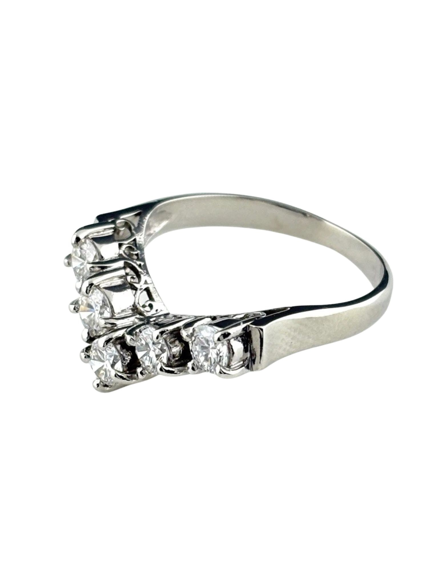 MELEE DIAMOND DESIGN RING PLATINUM RING: Melee Diamond Design Ring Platinum Ring Brand: Unbranded Type/Style: Ring Material: Pt850, Main Stone Natural Color: None Size: US6.5 to 7 Accessories: None Accessories Notice: When purchasing