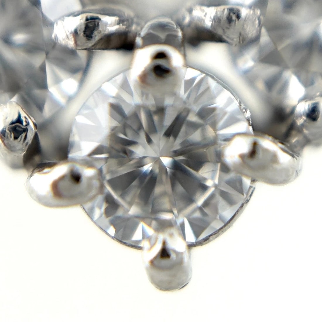 MELEE DIAMOND DESIGN RING PLATINUM RING - 2