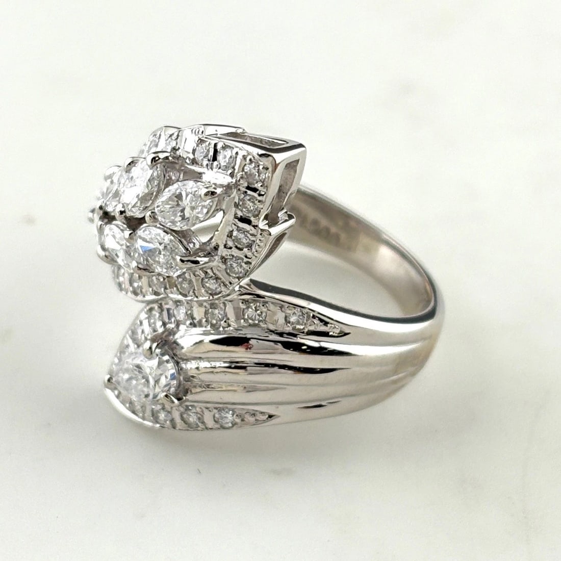 MELEE DIAMOND PLATINUM RING PT900 DIAMOND: Melee Diamond Platinum Ring Pt900 Diamond Brand: Unbranded Type/Style: Ring Material: Pt900, Main Stone Natural Color: None Size: US5.5 Accessories: None Accessories Notice: When purchasing pre-owned