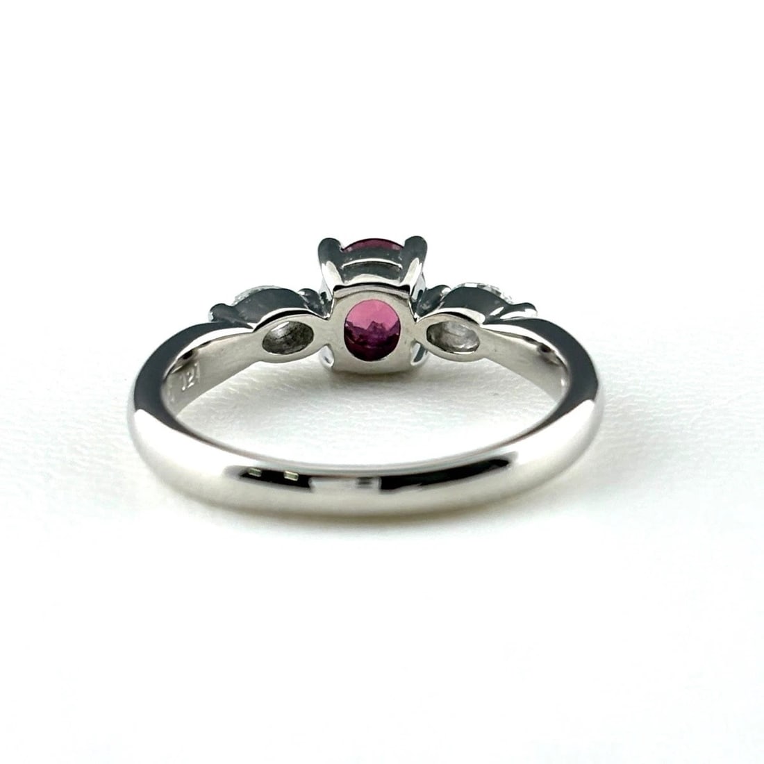 RUBY DESIGN RING PLATINUM MELEE DIAMOND RING - 4