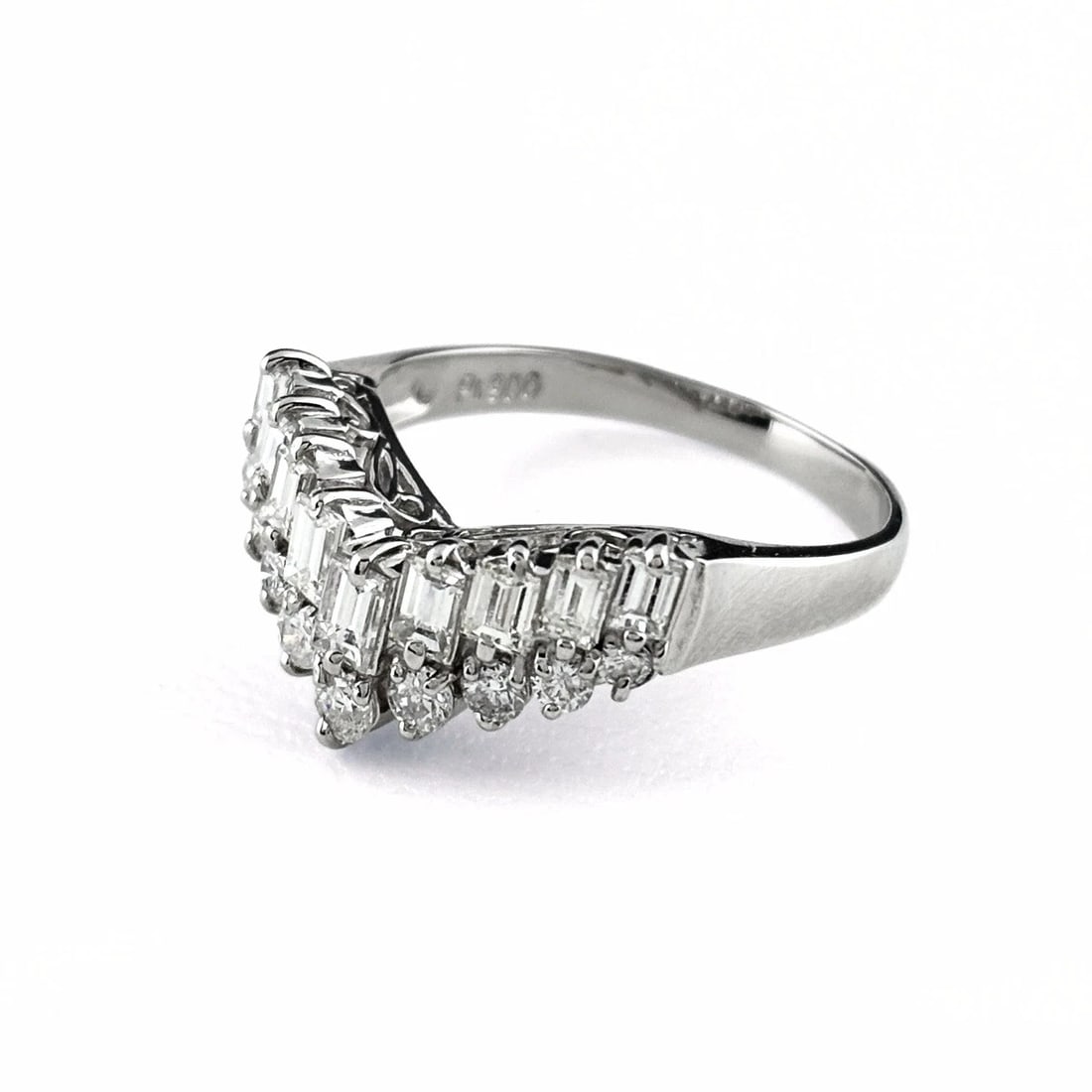 DIAMOND DESIGN RING PLATINUM RING: Diamond Design Ring Platinum Ring Brand: Unbranded Type/Style: Ring Material: Pt900, Main Stone Natural Color: None Size: US6.5 to 7 Accessories: None Accessories Notice: When purchasing pre-owned