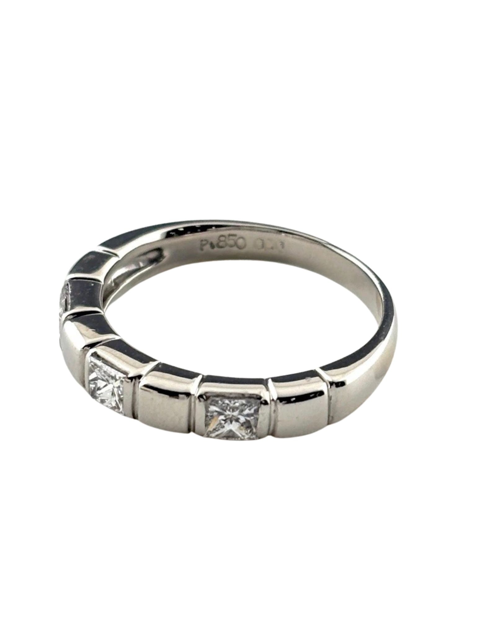 MELEE DIAMOND DESIGN RING PLATINUM RING: Melee Diamond Design Ring Platinum Ring Brand: Unbranded Type/Style: Ring Material: Pt850, Main Stone Natural Color: None Size: US6.5 to 7 Accessories: None Accessories Notice: When purchasing
